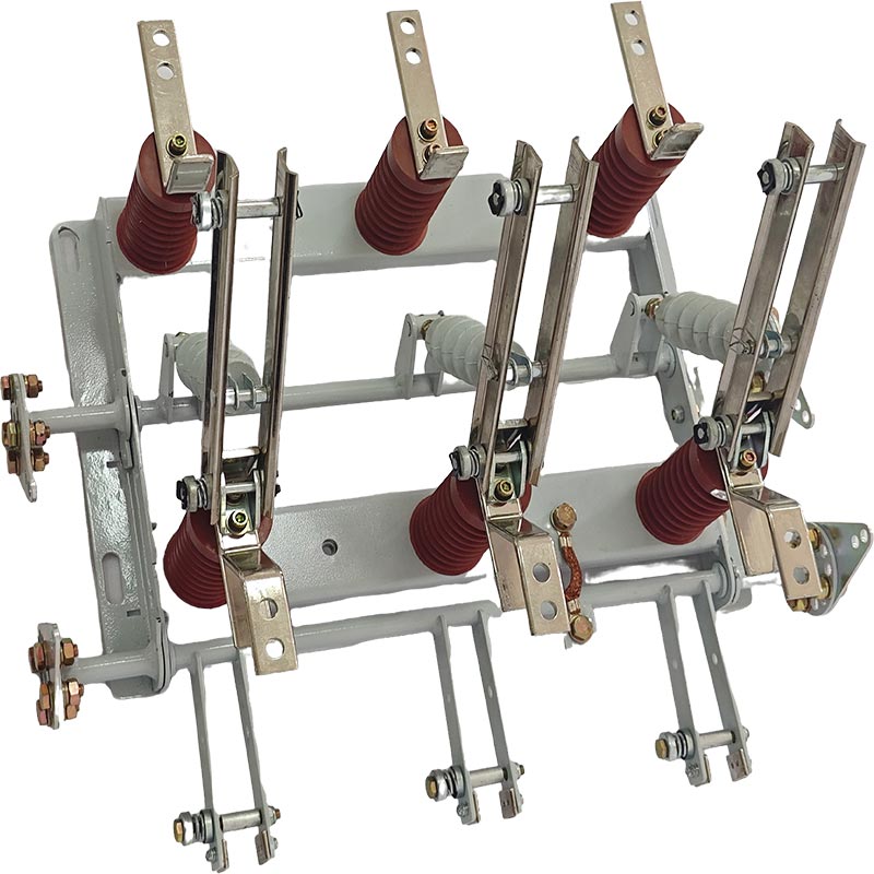 فاصل الجهد العالي الداخلي